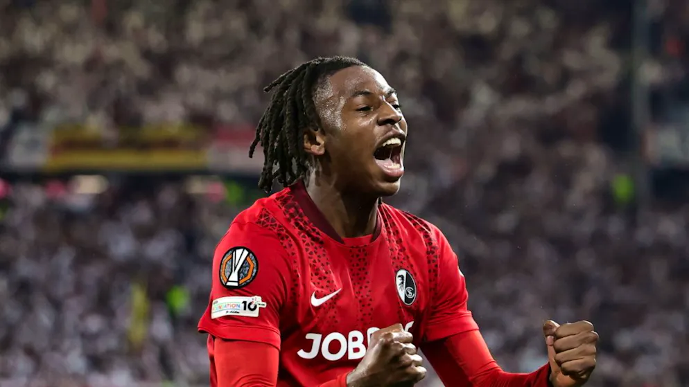 Europa League. Johan Manzambi inspires in Freiburg