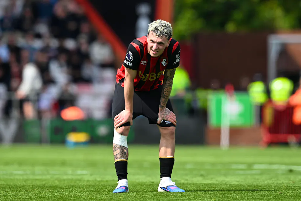 Bournemouth enquête après des soupçons visant Alex Jimenez.