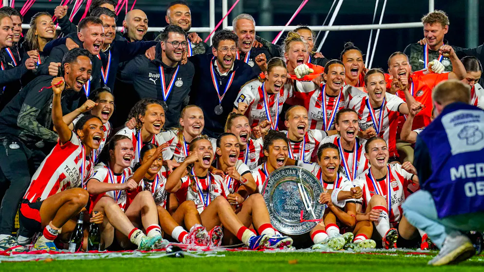 Football. Le titre néerlandais pour Riola Xhemaili et le PSV Eindhoven