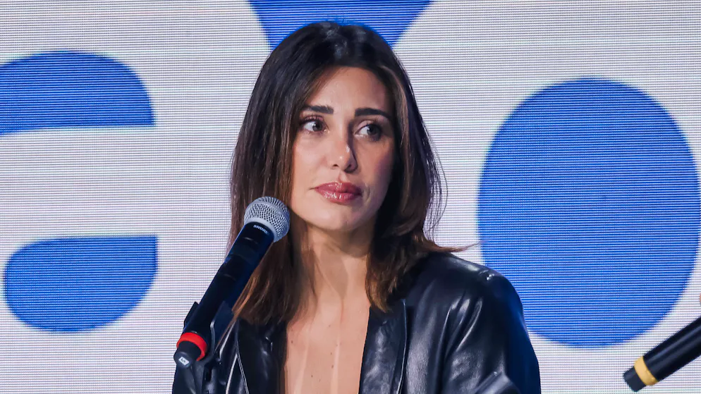 Ecco tutte le novità. Belen Rodriguez verso la conduzione dell’Isola dei Famosi, con lei un partner segreto