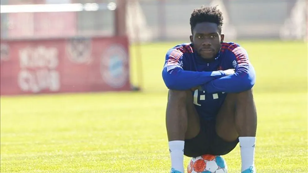 Calcio. Canada preoccupato per Alphonso Davies, infortunio nelle semifinali di Champions