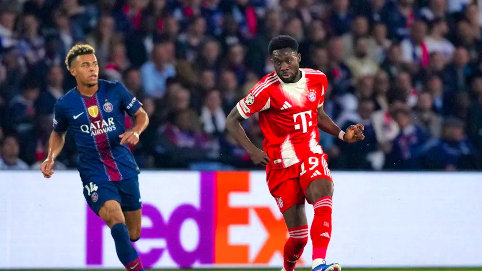 Bayern's Canadian left-back Alphonso Davies fears for his participation in the World Cup in his home country