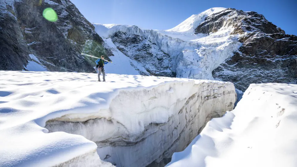 Ein Viertel weniger Schnee. Schweizer Gletscher starten schlecht geschützt in den Sommer