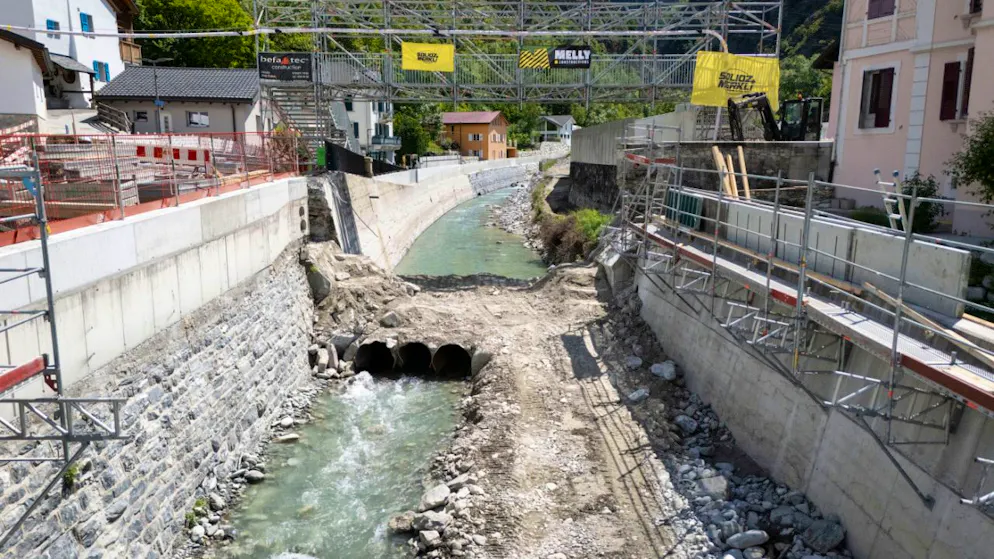 Valais. La faille des Fios en Anniviers s'agrandit, Chippis détruit un pont
