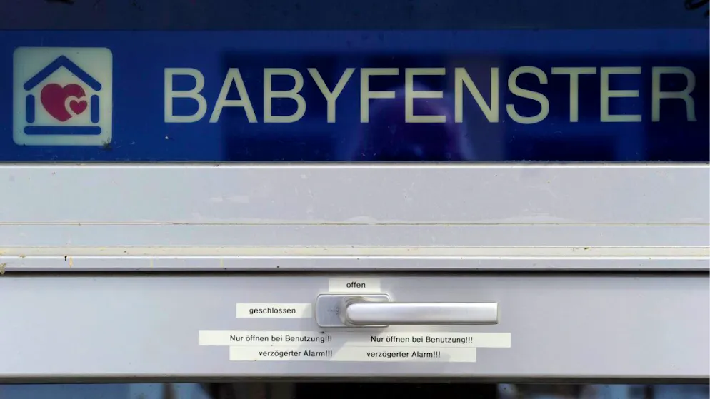 Das frühere Babyfenster im Spital Einsiedeln SZ. Mittlerweile wurde es durch den Standort in Schwyz abgelöst. (Archivbild)