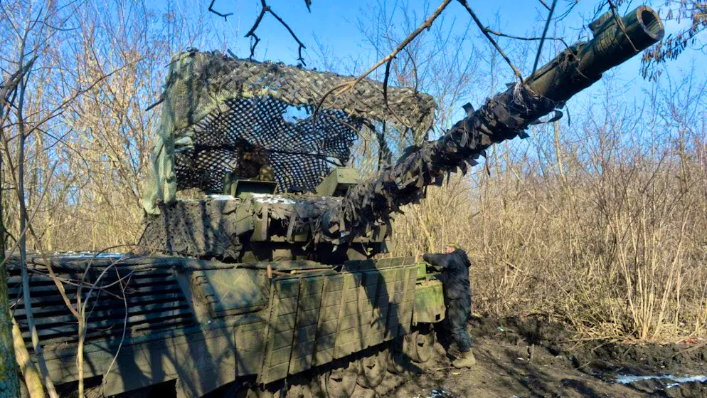 ARCHIVE - Ukrainian soldiers man a tank in the Donetsk region in the east of the country. Photo: Oleksandr Klymenko/ukrin/dpa