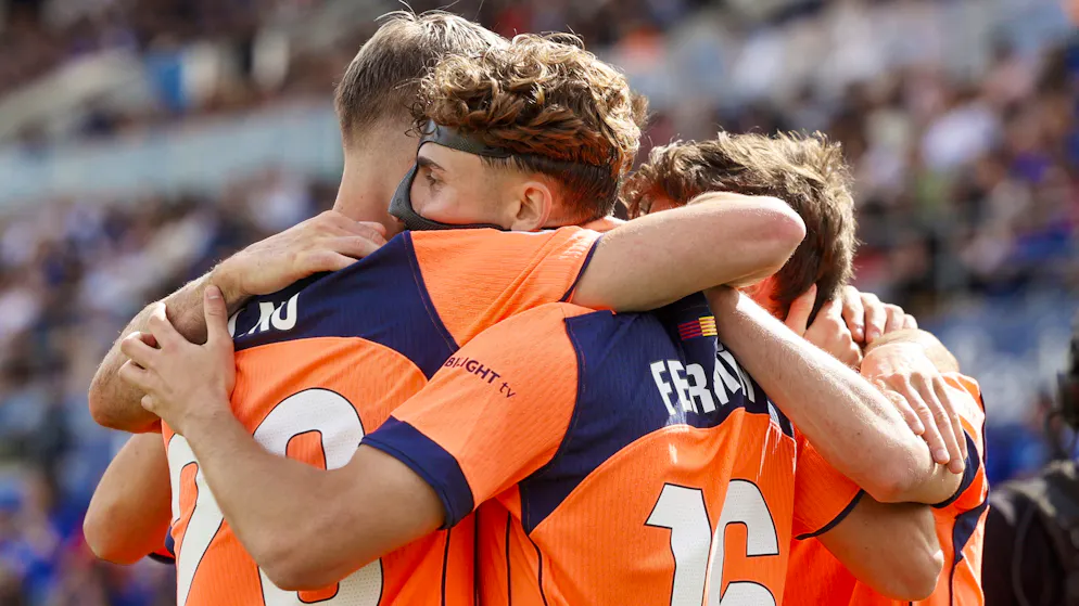 Une victoire dimanche, la 30e en 35 journées, rapprocherait le Barça de la barre historique des 100 points en Liga.