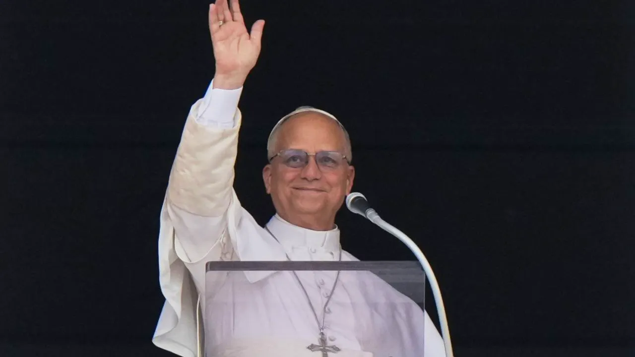 Italy. Pope honors mothers on Mother's Day