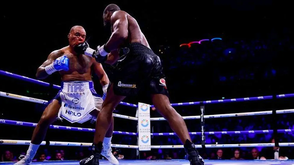 Boxe. Dubois strappa la cintura WBO all'11esima ripresa