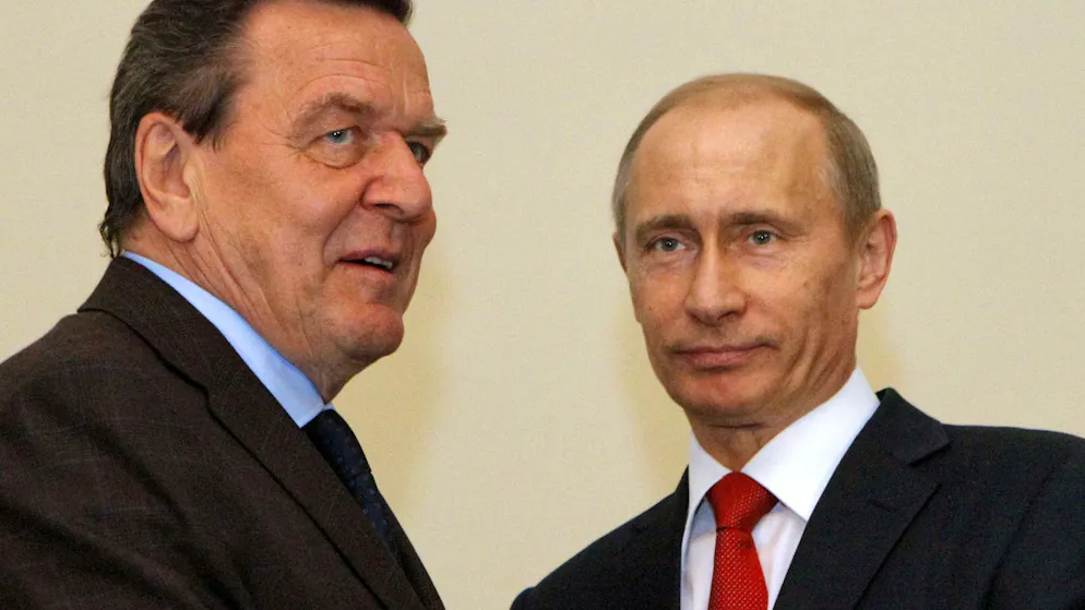 «La guerra sta per finire». Berlino a Mosca: «Schroeder mediatore? Da Putin spesso false offerte». Ecco cosa si sa