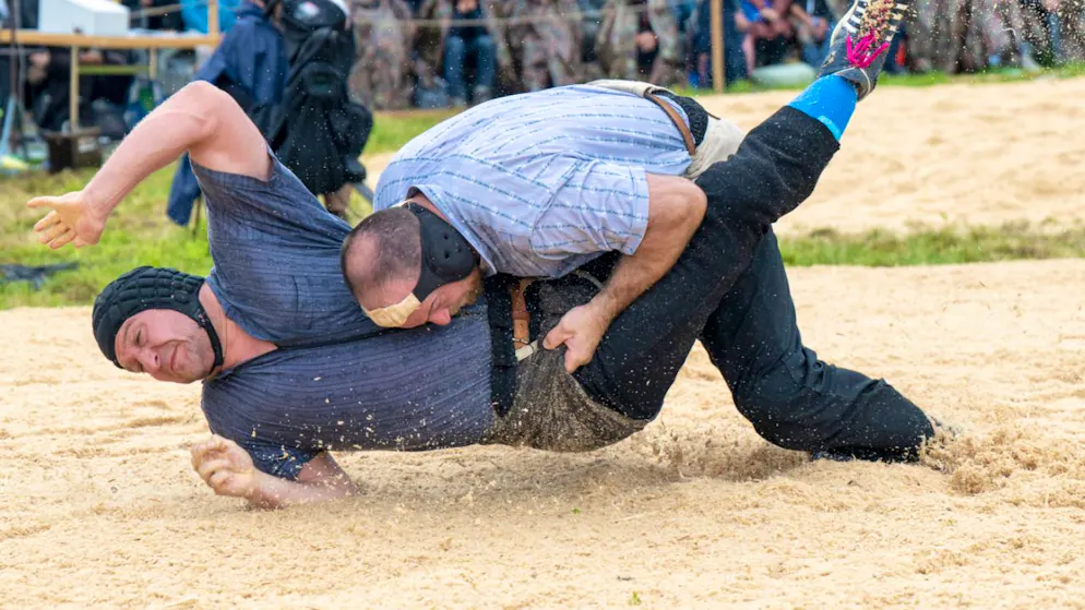 Wrestling. Aeschbacher leaves the competition behind at the Mittelländischer