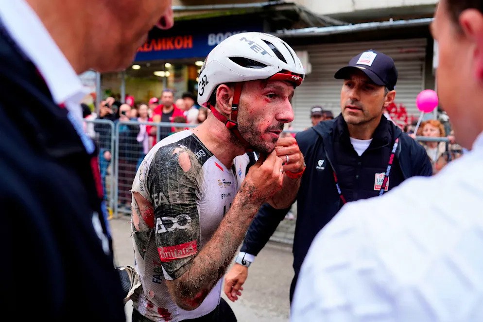 Adam Yates a renoncé à prendre le départ de la 3e étape du Giro.