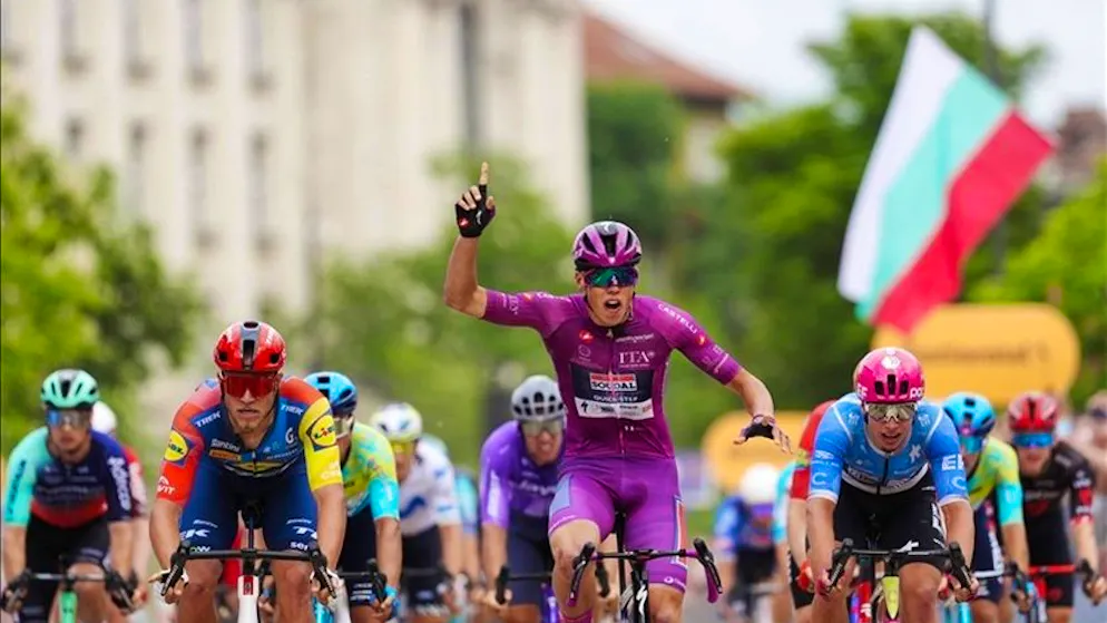 Ciclismo. A Sofia vince ancora Magnier la terza tappa del Giro d'Italia