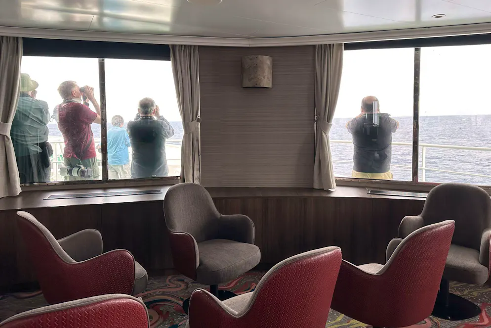 Im Hafen von Granadilla sollen Passagiere und ein Teil der Besatzung das Schiff verlassen können.