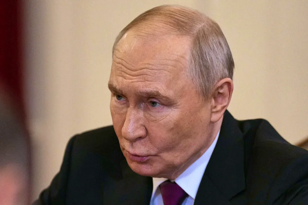 Return of the mad king - Sloterdijk analyzes Trump - Gallery. Russian President Vladimir Putin is considered by Peter Sloterdijk to be much more dangerous than Donald Trump.