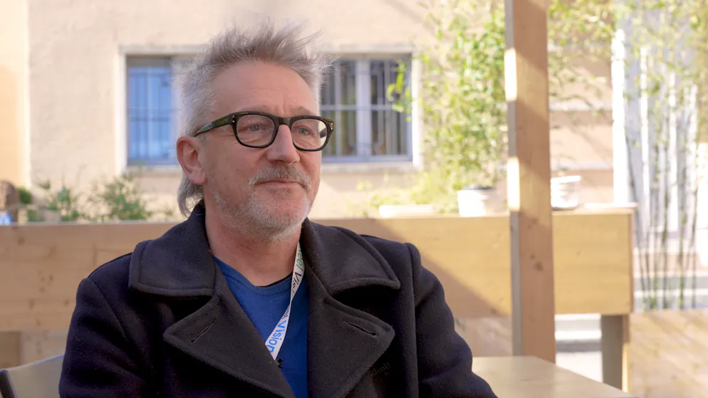 Du soleil et du plomb. Le réalisateur Jérôme le Maire à l'heure de l'interview pour blue News.