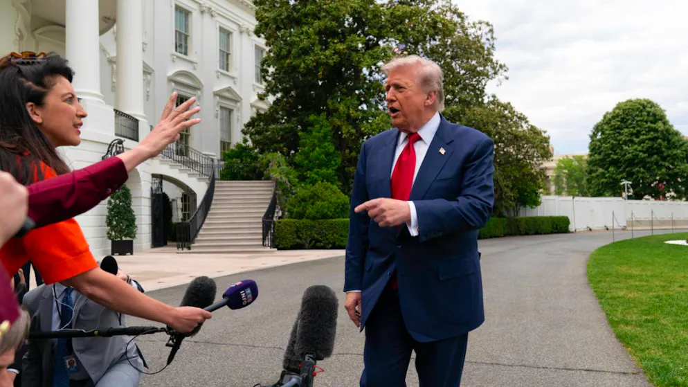 Guerra. Trump: «Tratterò con l'Iran fino a raggiungere un accordo»