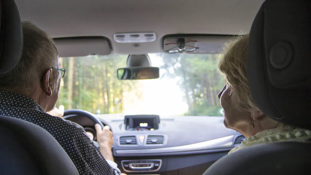 Inconsistent and unfair. Driving tests for senior citizens: Experts warn of dangerous loopholes