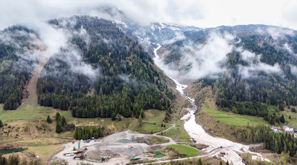 Dans le sud de la Suisse, des chercheurs déclenchent des milliers de micro-séismes en milieu contrôlé.