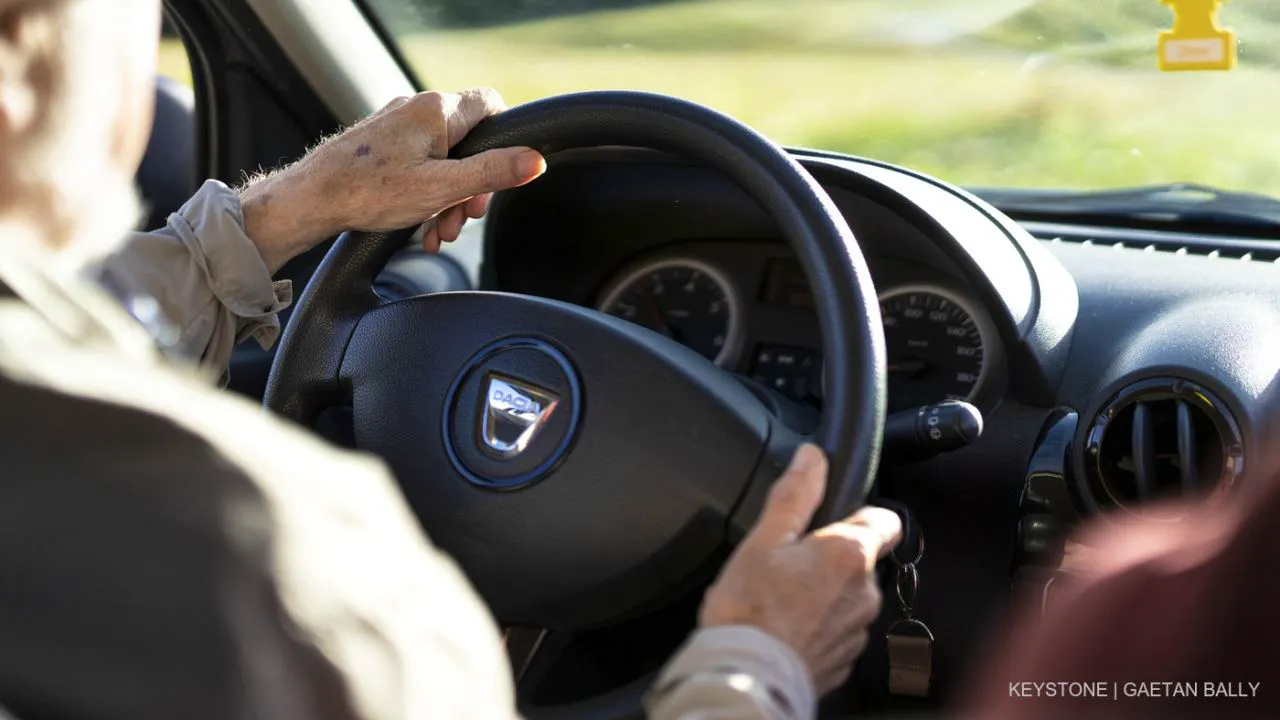 Verkehr. Studie fordert neue Regeln für Fahreignungstests von Senioren