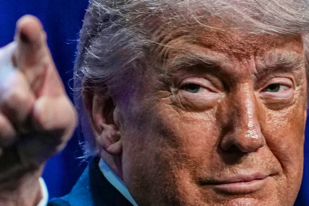 Return of the mad king - Sloterdijk analyzes Trump - Gallery. Donald Trump likes to place himself in a row with great historical figures.