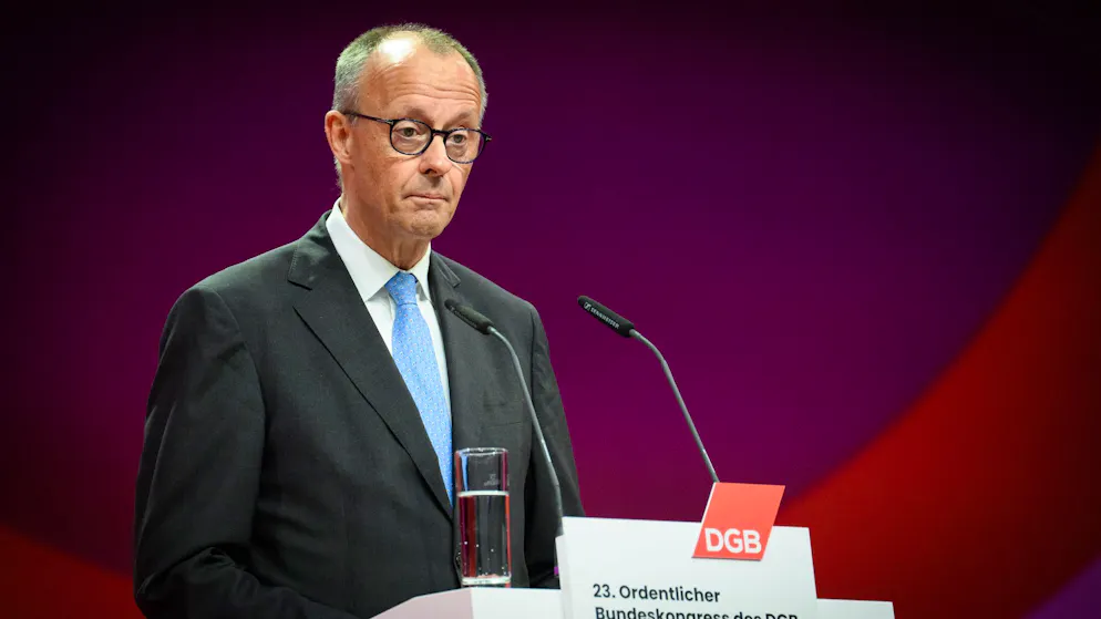 Buh-Rufe bei Rentenrede. Merz wird bei Auftritt gnadenlos ausgebuht
