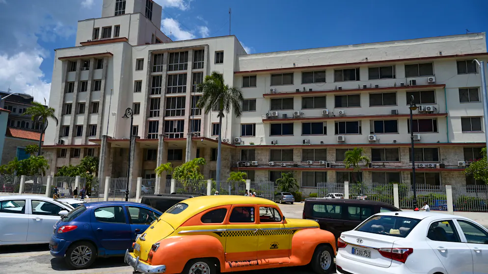 «Menace extraordinaire». Trump annonce des discussions avec Cuba, «pays en faillite»