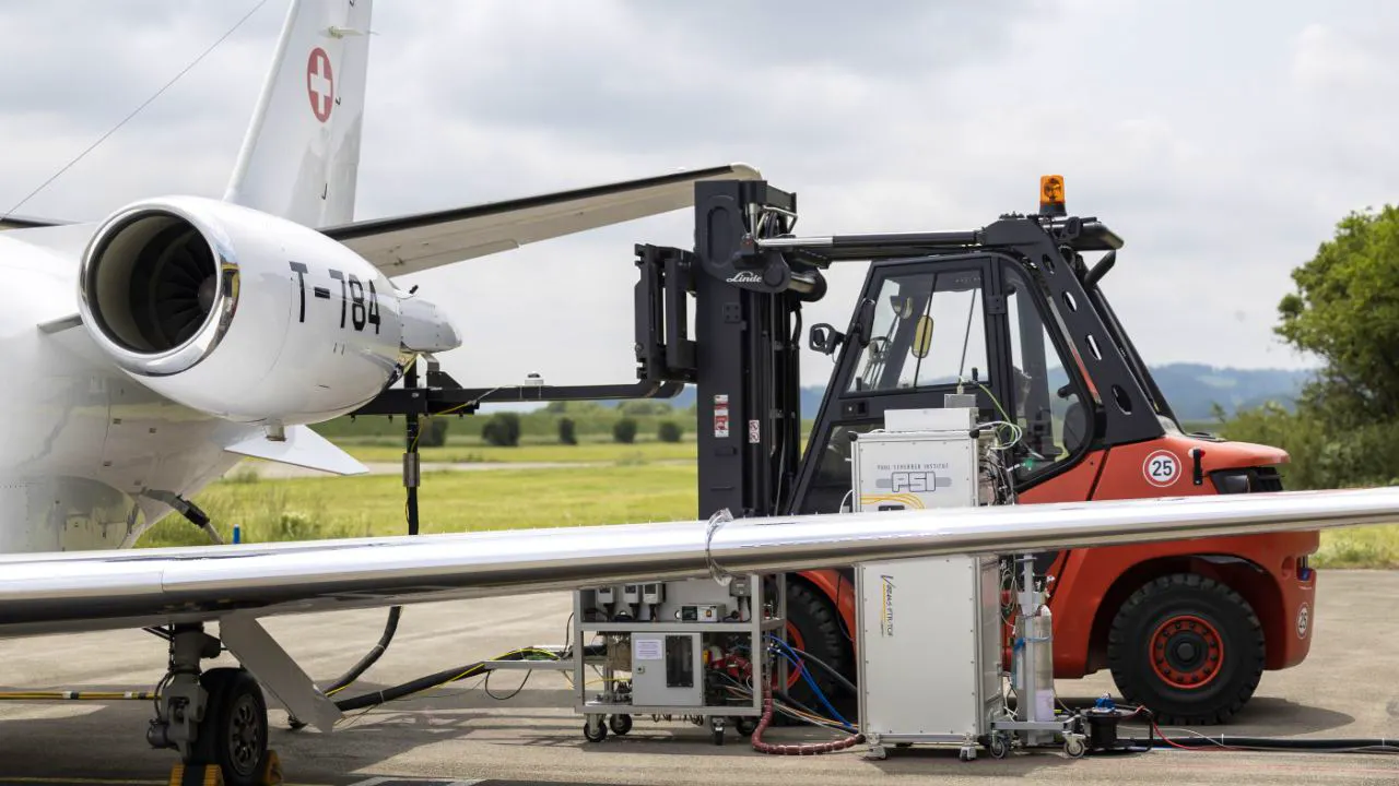 Luftverkehr. Swiss geht Partnerschaft mit Metafuels für nachhaltiges Kerosin ein