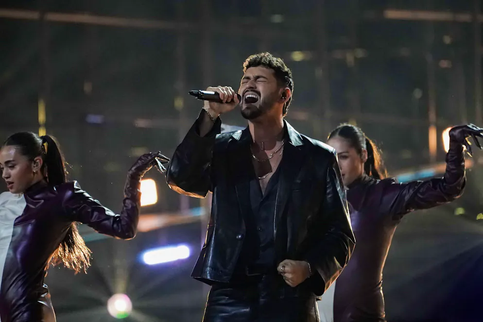 Eurovision. Il rappresentante di Israele Noam Bettan con la sua «Michelle». La sua presenza non ha mancato di suscitare furiose polemiche e il boicottaggio da parte di alcuni Paesi.