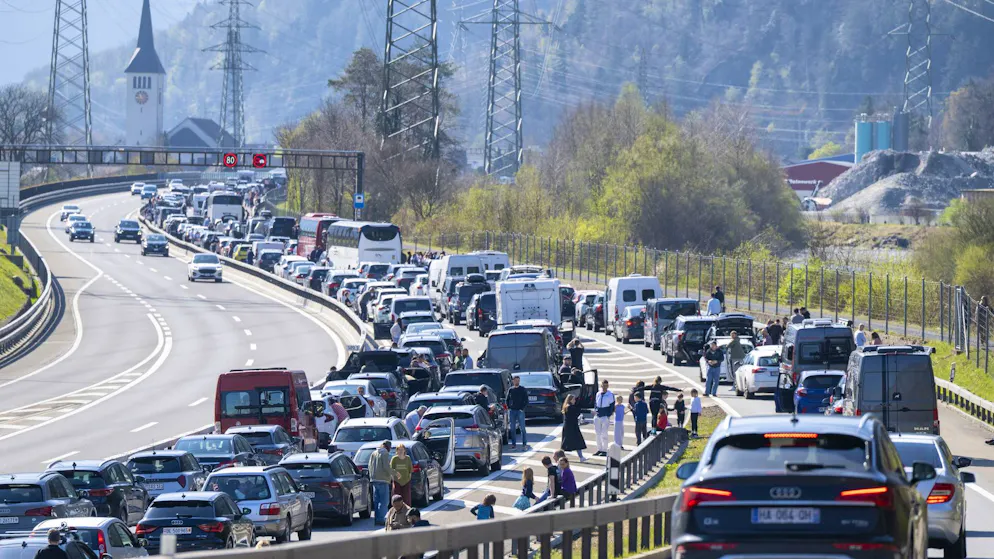 Strade. Traffico da bollino rosso sulla A2 alla vigilia dell'Ascensione