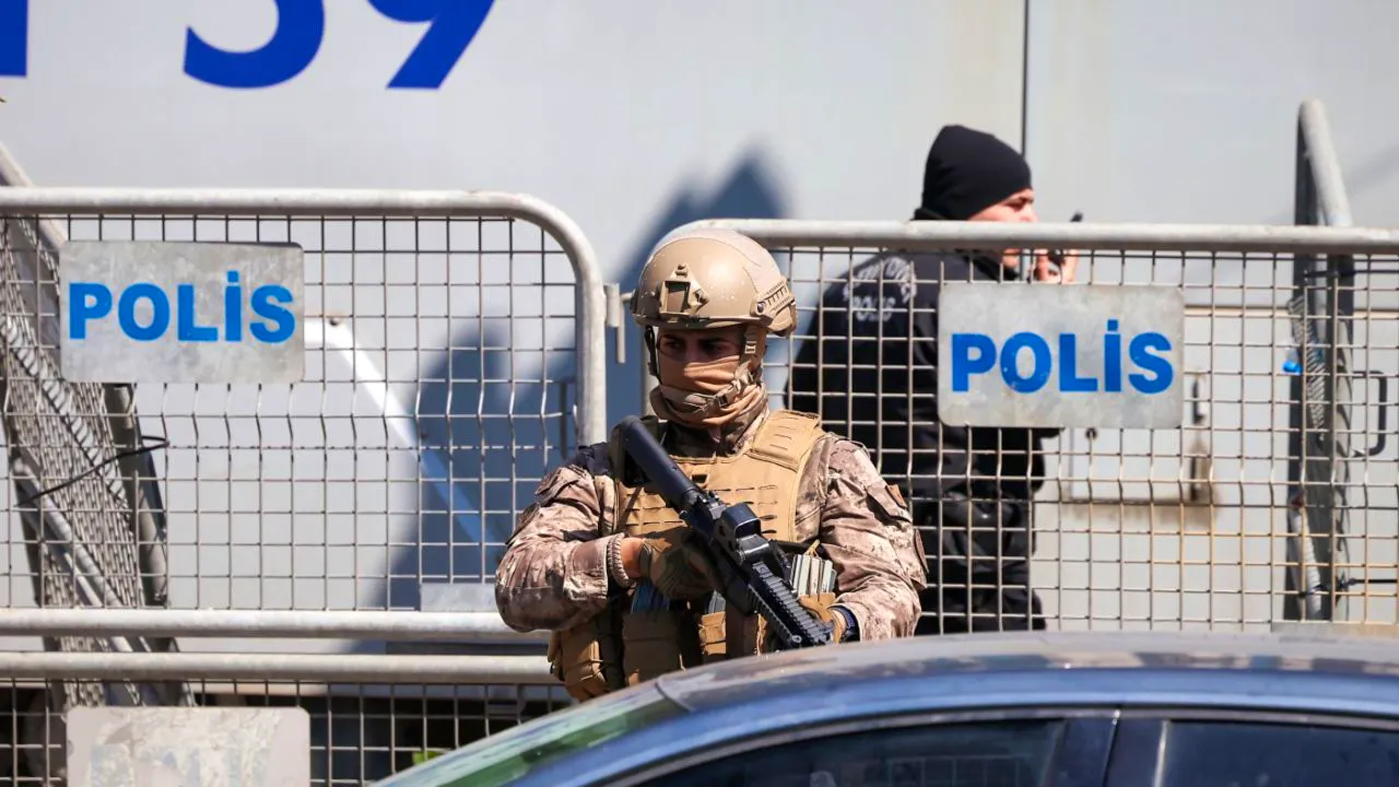 Politik. Mehr als 300 Festnahmen bei Razzia gegen IS in der Türkei