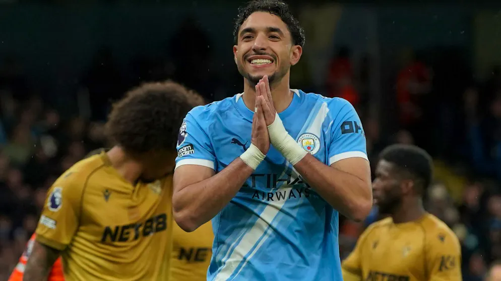 Gap reduced to 2 points. ManCity keep pace with leaders Arsenal with win over Crystal Palace