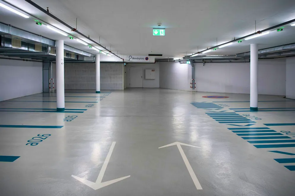 A parking garage in St. Gallen is not adhering to the parking tariffs. (symbolic image)