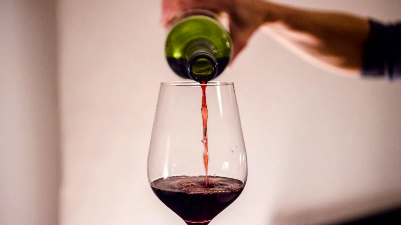 Food. Global wine consumption falls to lowest level since 1957