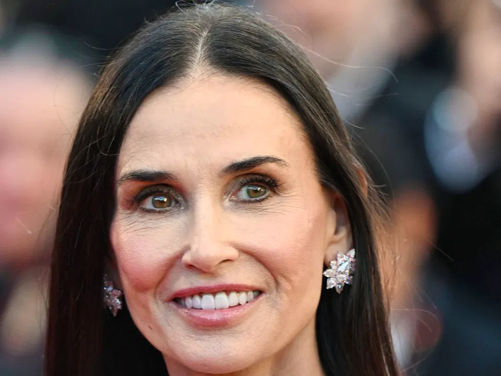 Demi Moore n'a rien contre l'idée de « travailler» avec l'intelligence artificielle (IA), encore faut-il se donner les moyens de le faire correctement.