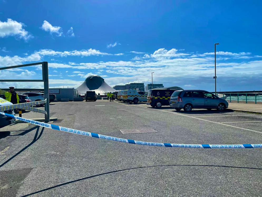 Trois femmes mortes repêchées au large de l'Angleterre - Gallery. Trois corps ont été découverts au large de Brighton. La police enquête.