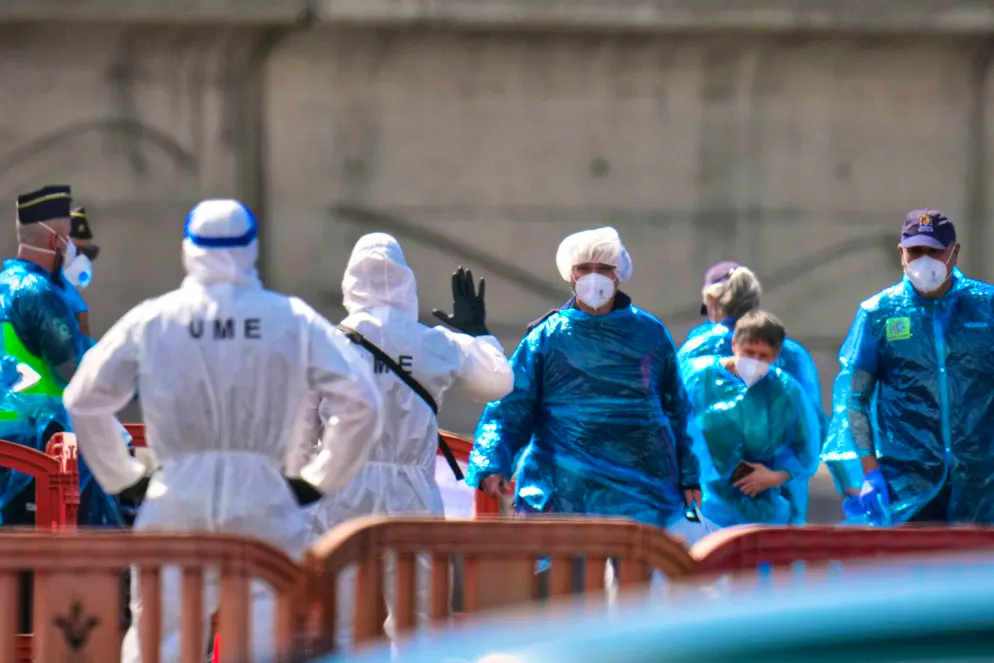 The French woman who contracted hantavirus is in a critical condition.