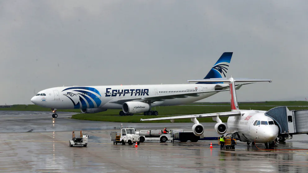 Les familles s'insurgent. Dix ans après le crash du vol MS804 d'EgyptAir, la justice requiert le non-lieu