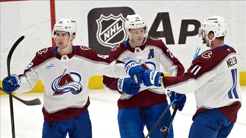 NHL. Gli Avalanche in finale della Western Conference