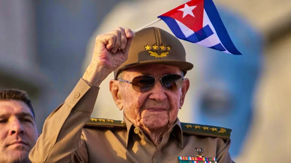 ARCHIVE - Raúl Castro during the May Day parade in 2025 in Havana's Revolution Square. Photo: Ramon Espinosa/AP/dpa/Archive image