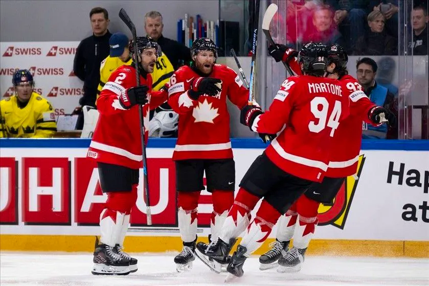 Hockey. Il primo big match al Canada