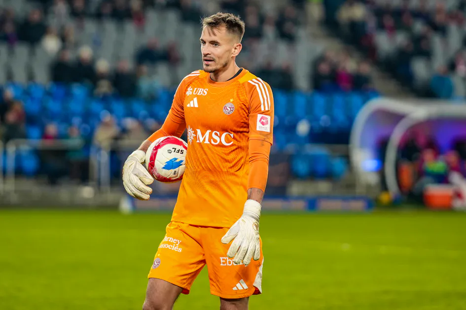 Fussball-Transfermarkt: Wechsel und Gerüchte aktuell