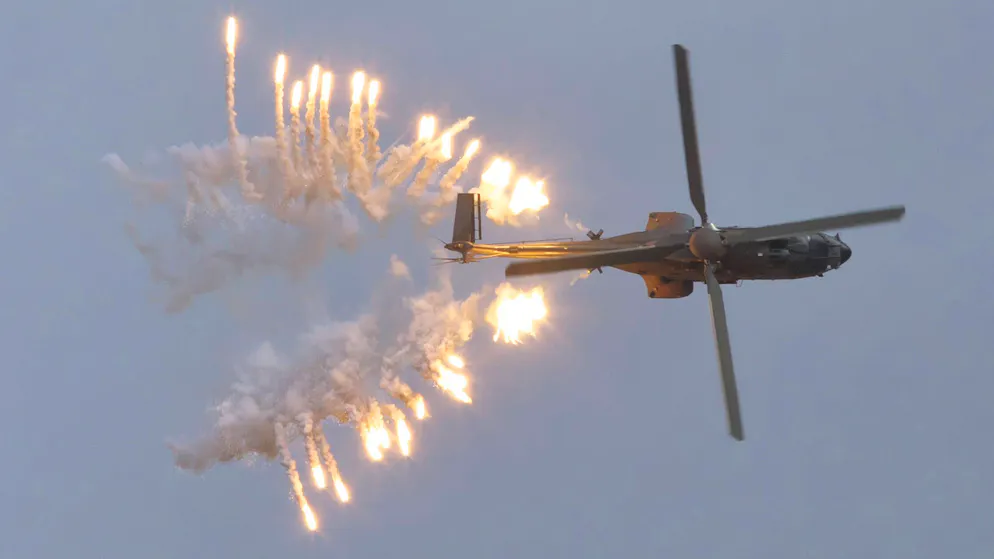 Training streng nach Vorschrift. Schweizer Armee übt Schiessen aus Helikoptern in Frankreich