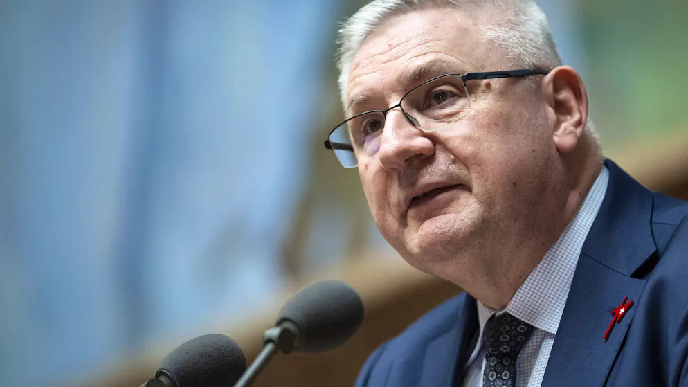 Actu et dicton du jour. Un élu UDC a publié un deepfake d'une rivale politique : la police le met sur le gril