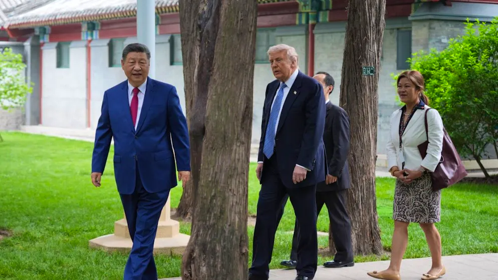 Pour la deuxième journée d'entretien, Xi Jinping a accueilli Donald Trump dans les jardins de Zhongnanhai, le complexe abritant les hauts dirigeants chinois et situé à côté de la Cité interdite.