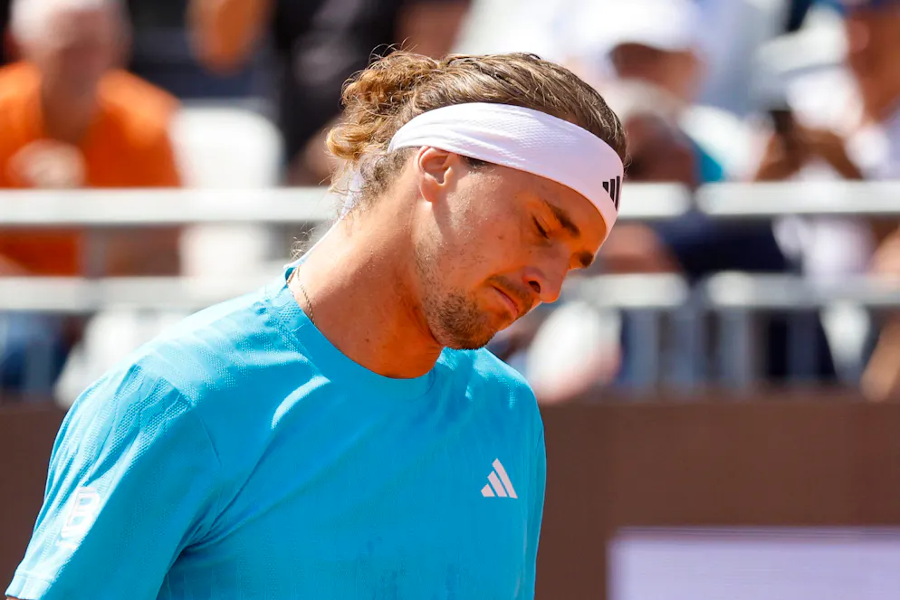 epa12950505 Alexander Zverev of Germany reacts during his men's singles round of 16 match against Luciano Darderi of Italy at the Italian Open tennis tournament in Rome, Italy, 12 May 2026.  EPA/FABIO FRUSTACI