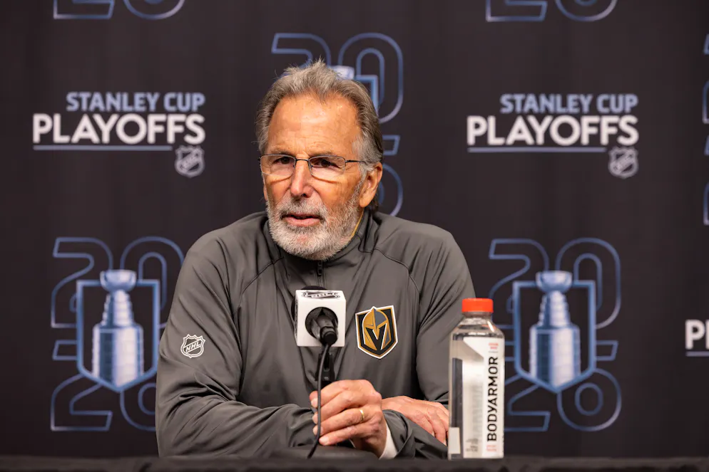 John Tortorella puni après son boycott médiatique.