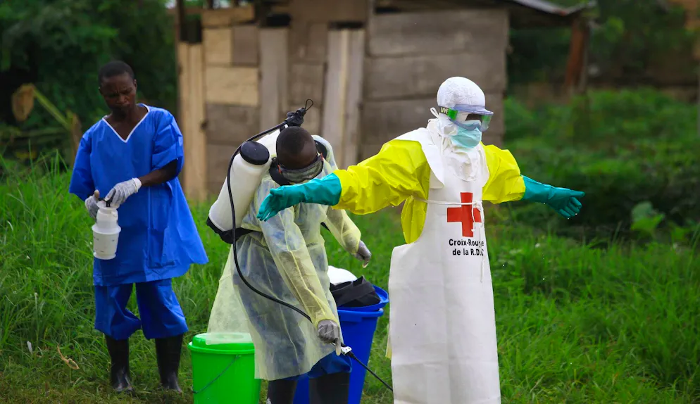 Ebola, qui provoque une fièvre hémorragique extrêmement contagieuse, reste redoutable malgré de récents vaccins et traitements efficaces contre une souche du virus.