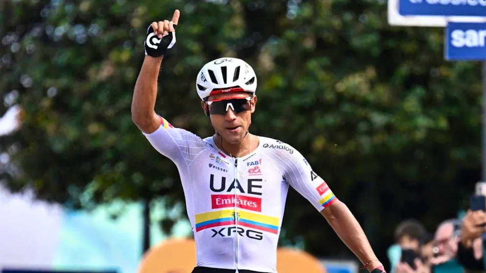 Jhonatan Narvaez gives Team UAE Emirates its third stage win at this Giro