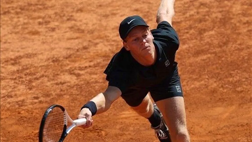 Tennis. Sinner di nuovo in finale a Roma